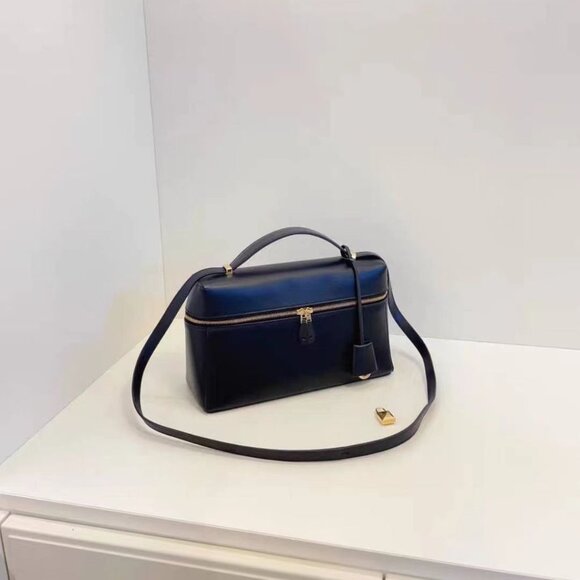 Loro Piana Shoes - ‌Loro Piana Black Leather Shoulder Tote Bag
